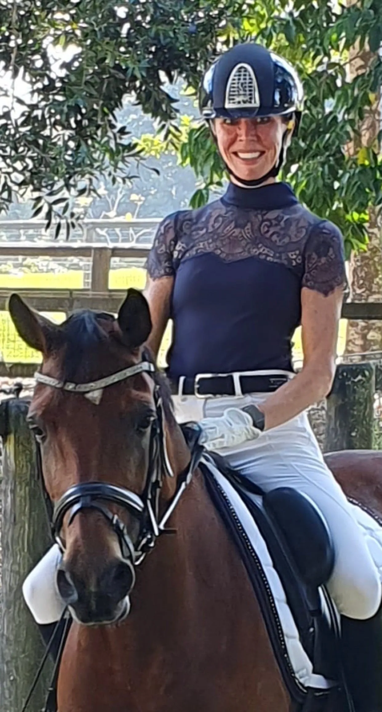 AUS MADE Navy Shirt Sleeve Chantilly Lace Sleeve | The LINNY