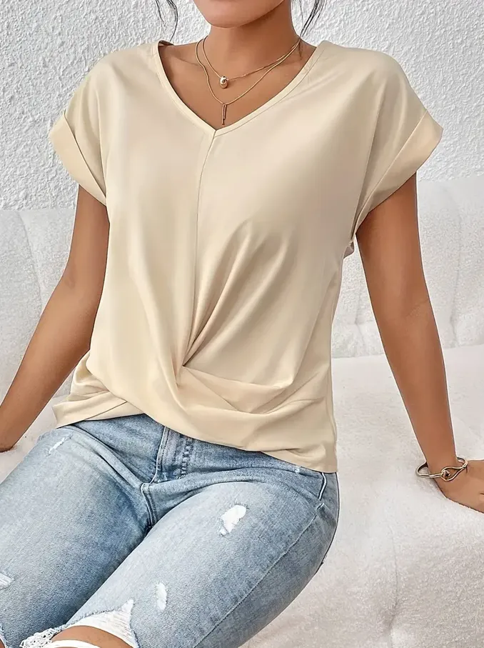 Bella | V-Neck Delight