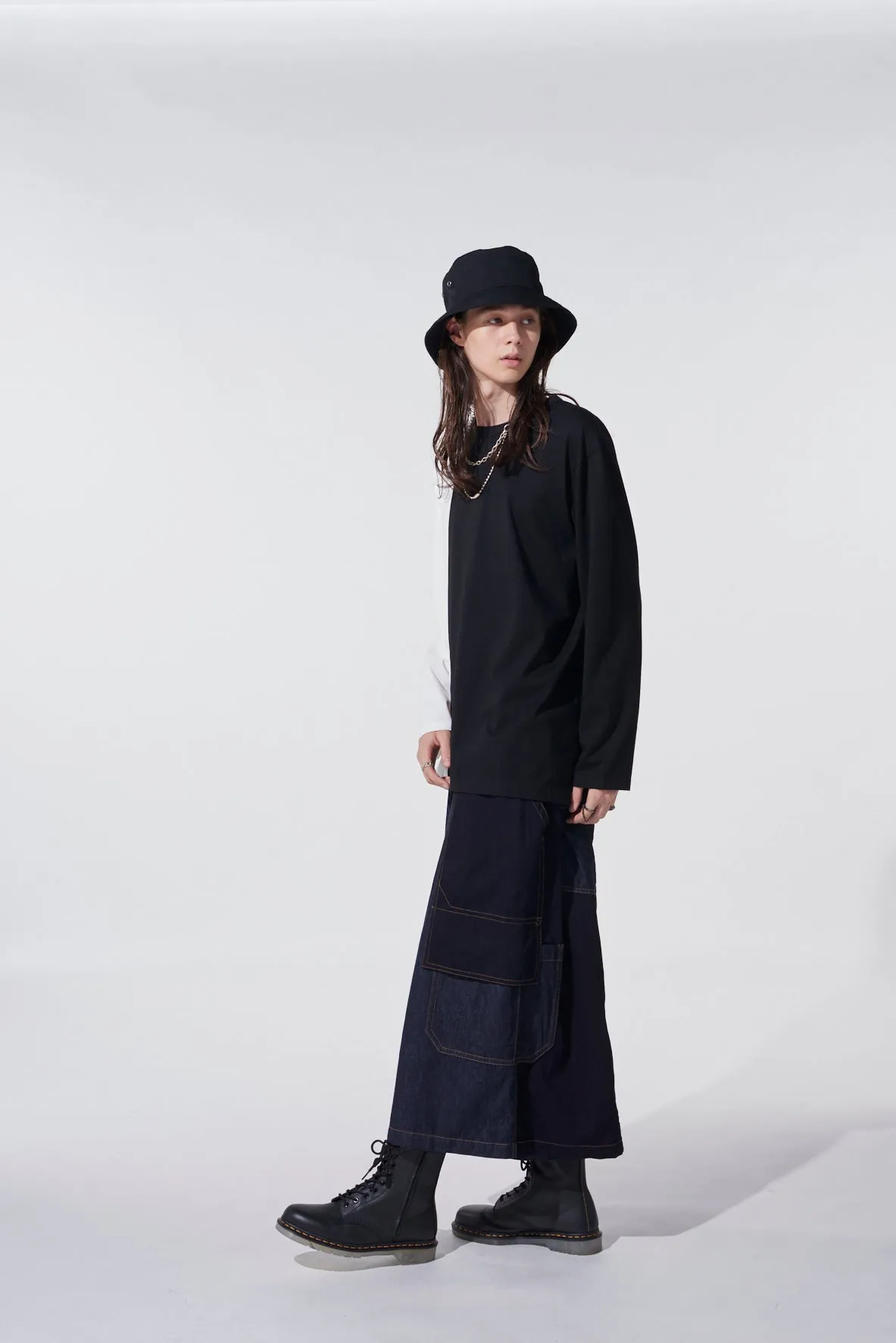 BICOLOR LONG-SLEEVED T-SHIRT WITH HEM SLITS