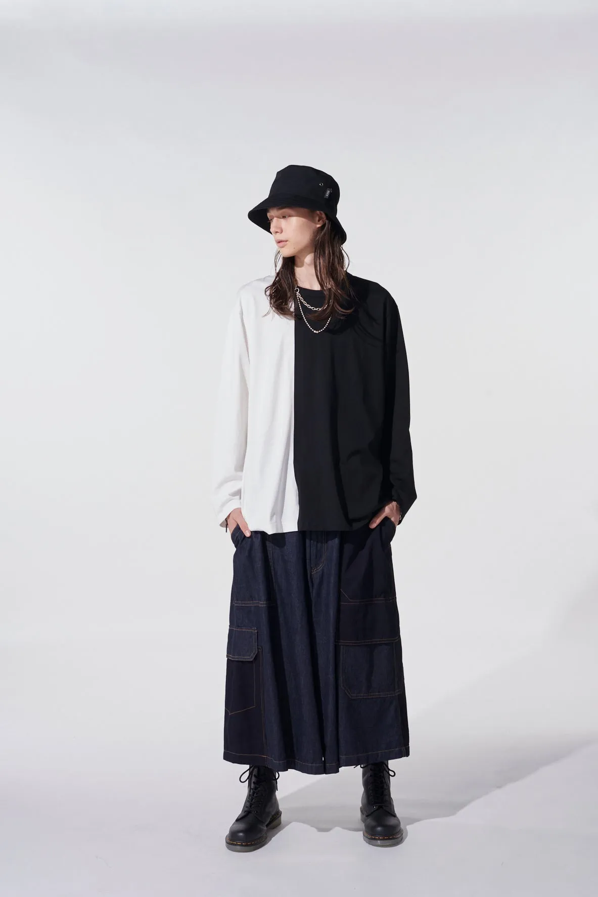 BICOLOR LONG-SLEEVED T-SHIRT WITH HEM SLITS