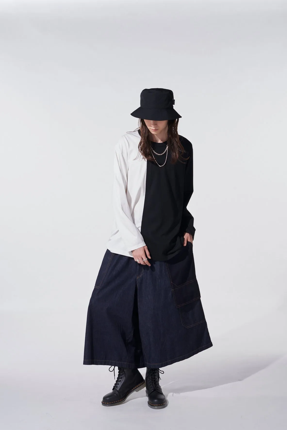 BICOLOR LONG-SLEEVED T-SHIRT WITH HEM SLITS
