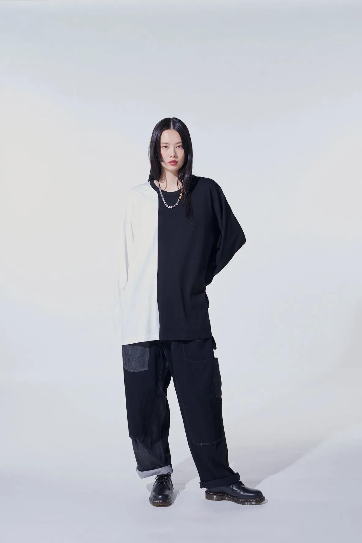 BICOLOR LONG-SLEEVED T-SHIRT WITH HEM SLITS