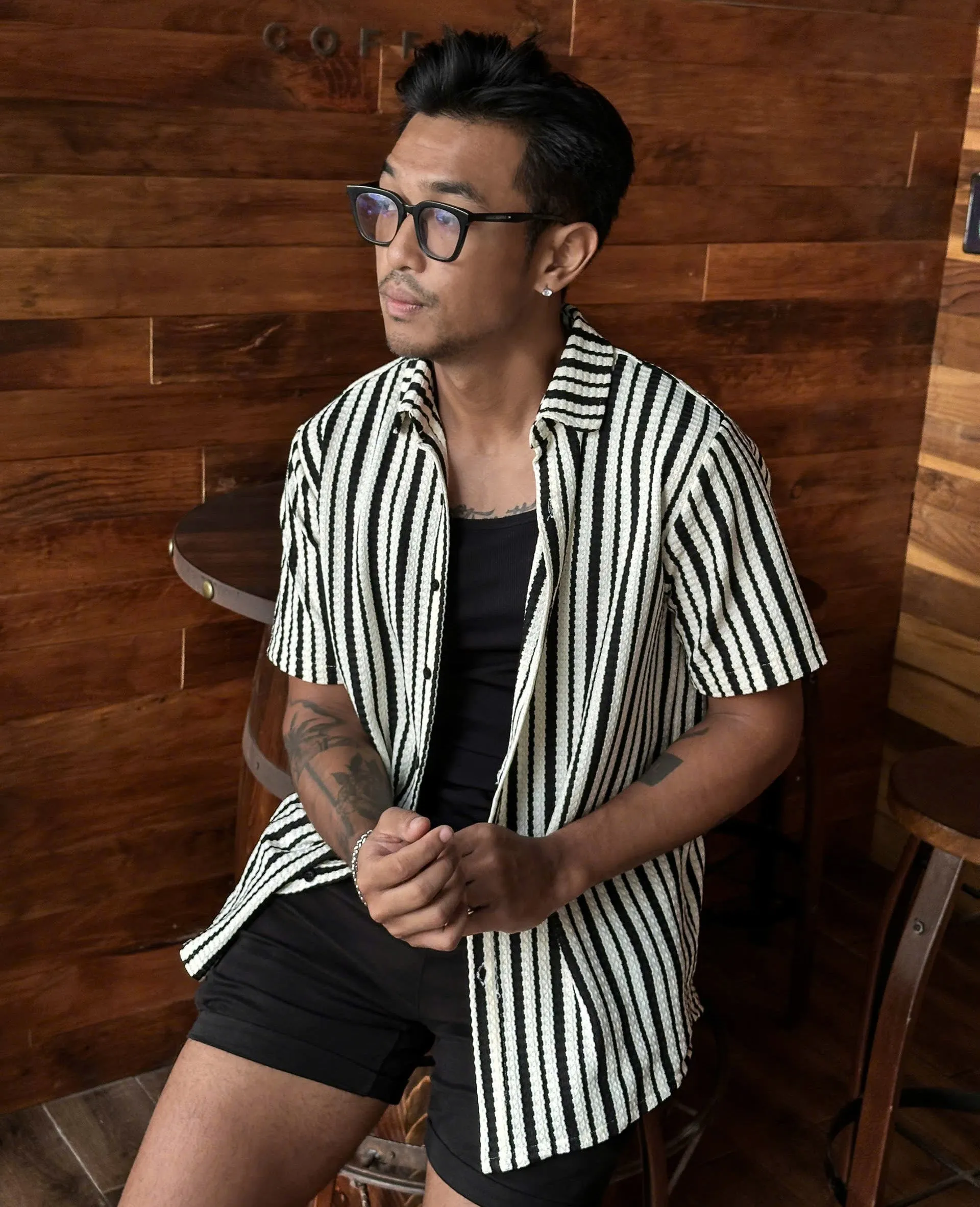 BLACK KNIT STRIPE SHIRTS