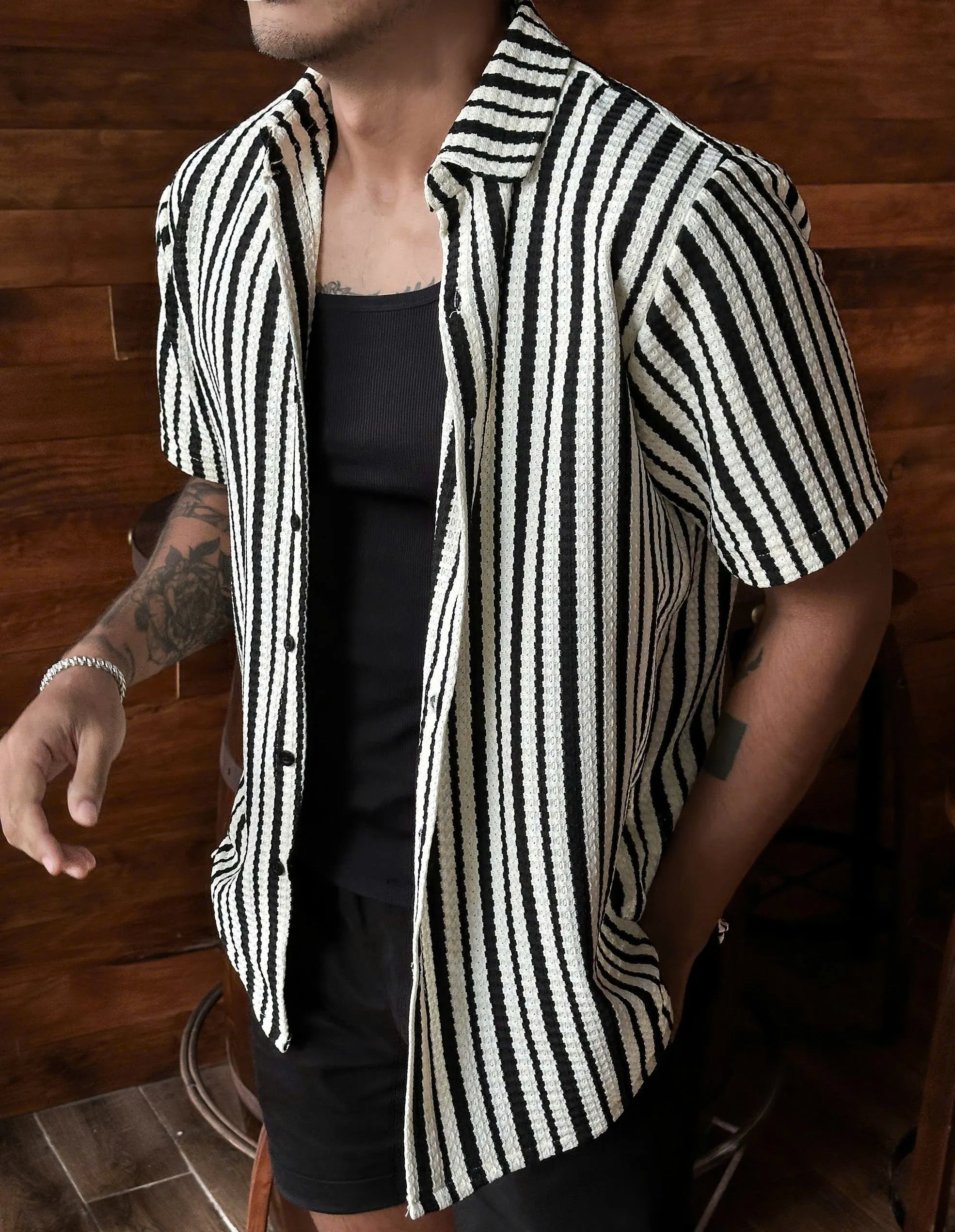 BLACK KNIT STRIPE SHIRTS