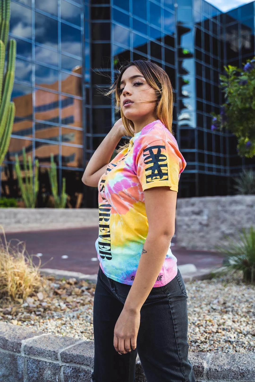 Black Sauce Is Forever (Vertical Big) | Airy Spiral Tee (LOVE Sleeve)