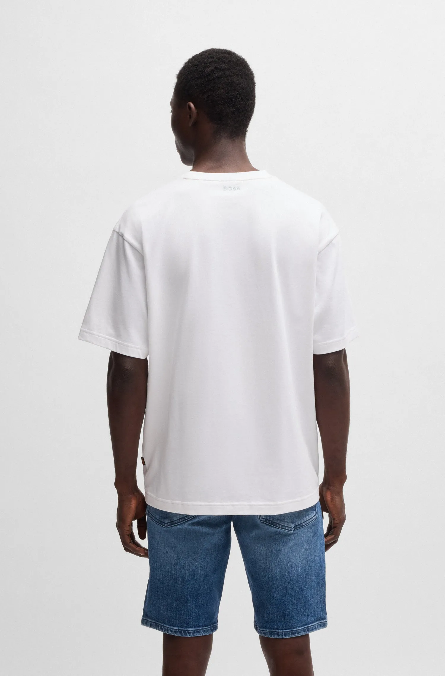 BOSS T-Shirts Relaxed Fit in Cotton - TE_FISHPATCH 10260136 01-50539195
