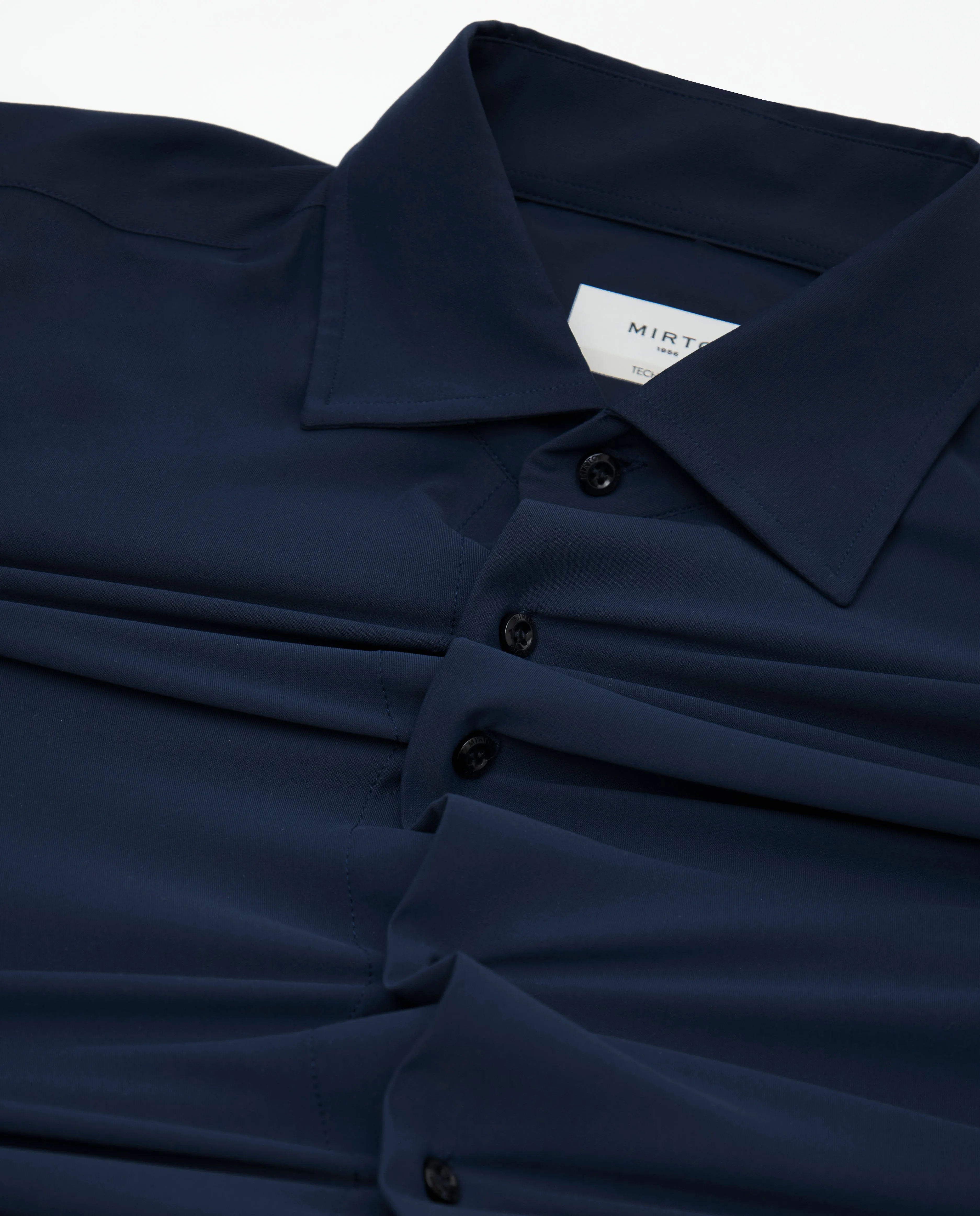 Camisa vestir técnica tailored fit marino