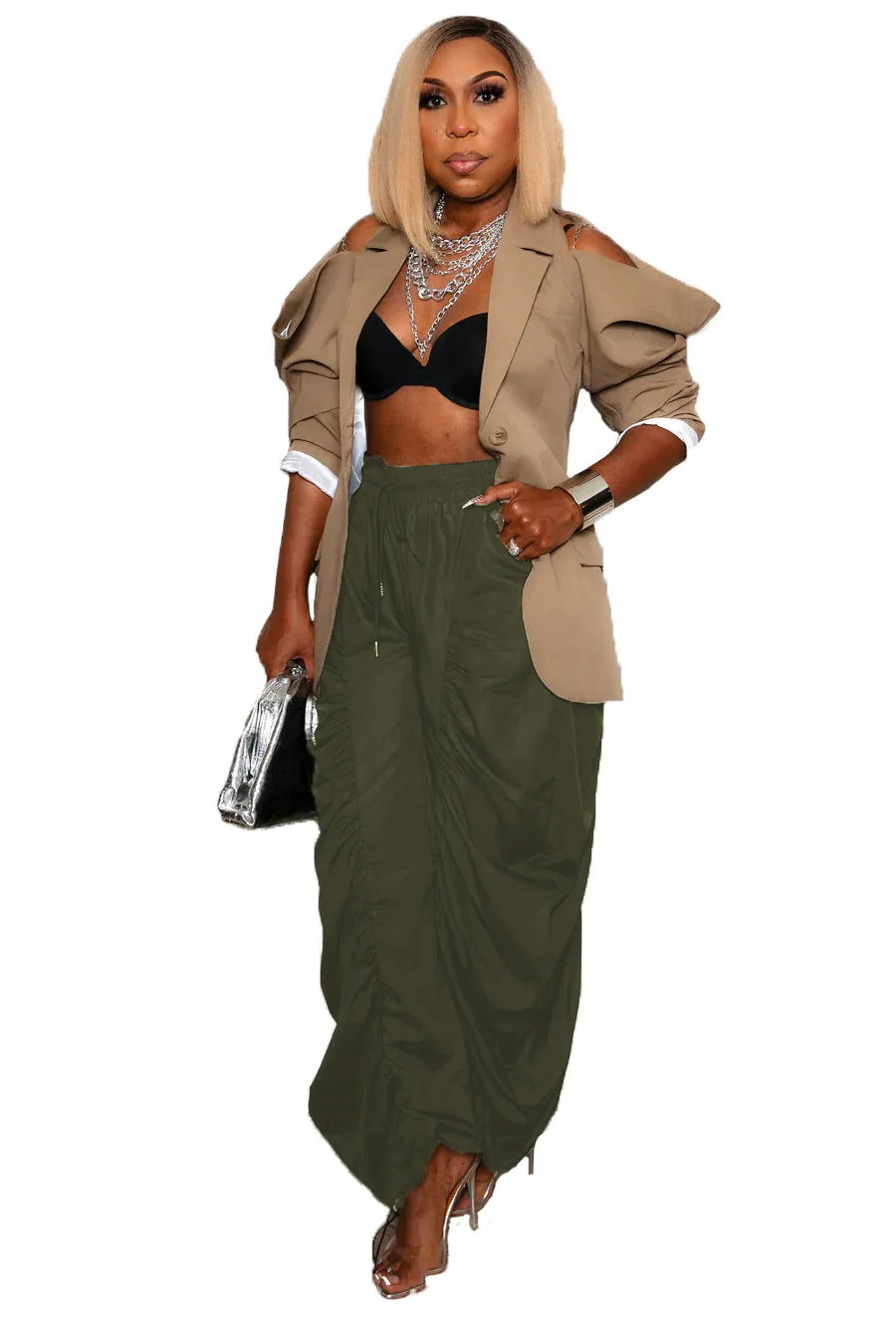 Chic Pleated Loose-Fit Pants with a Stylish Relaxed Silhouette