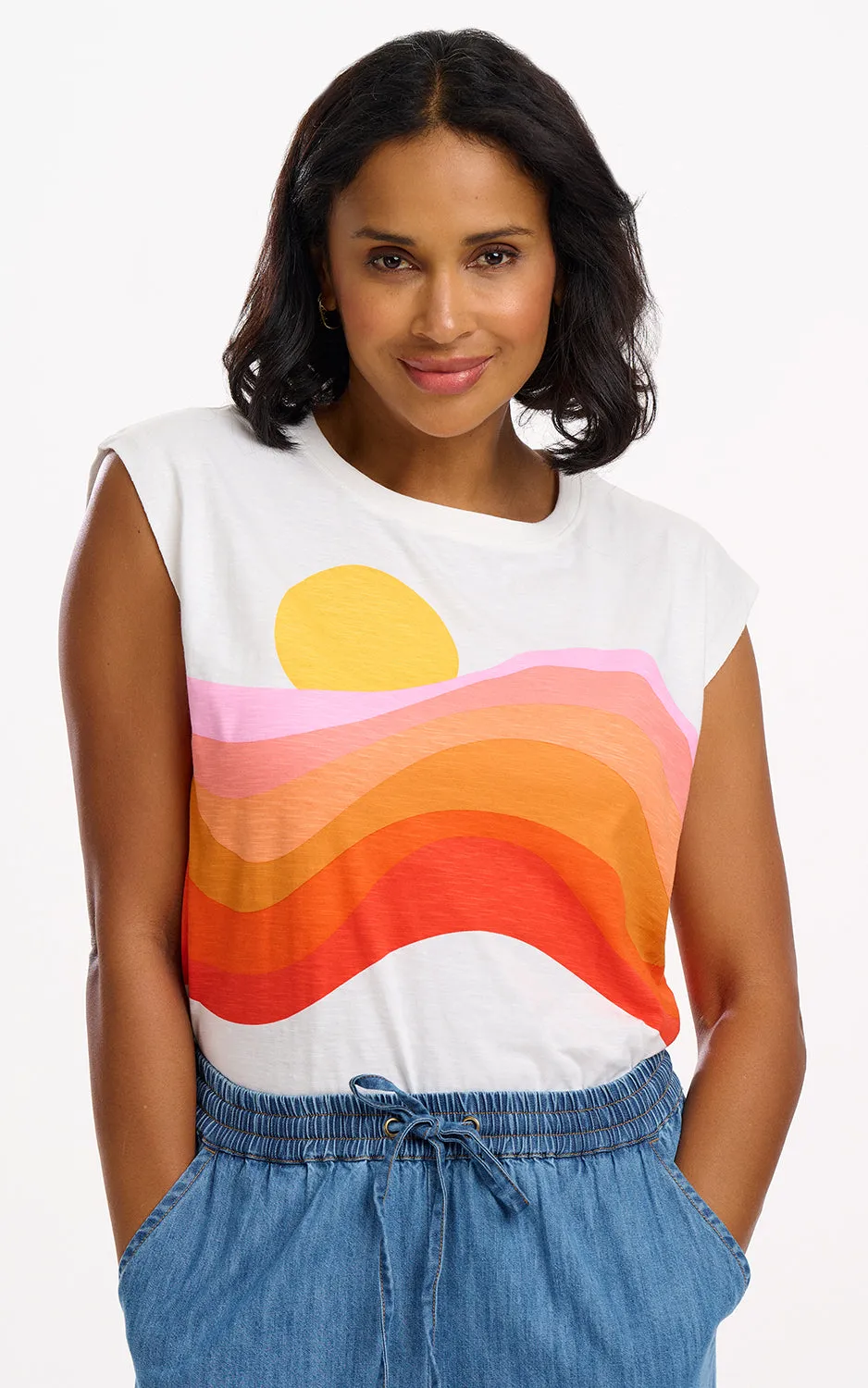Chrissy Relaxed Tank T-Shirt Off-White Sunset Waves