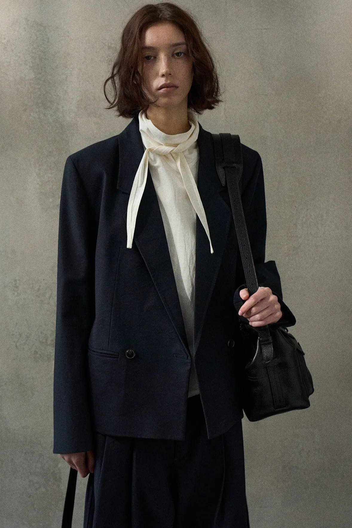 Cotton blend deep V-neck boxy blazer | 2 color