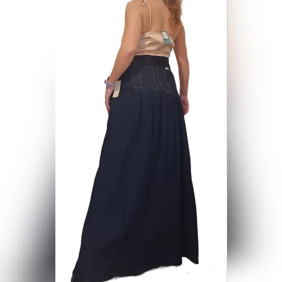 Denim Pleated Maxi Skirt Size 0 Seams Pockets Blue Dark Flare Y2K 2000’s Amici