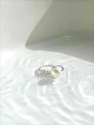 Feather Pearl Ring