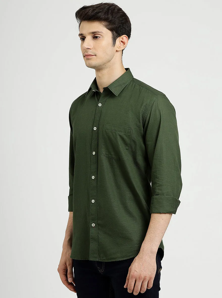 Green Solid Tailored Fit Semi Casual Shirt | JadeBlue