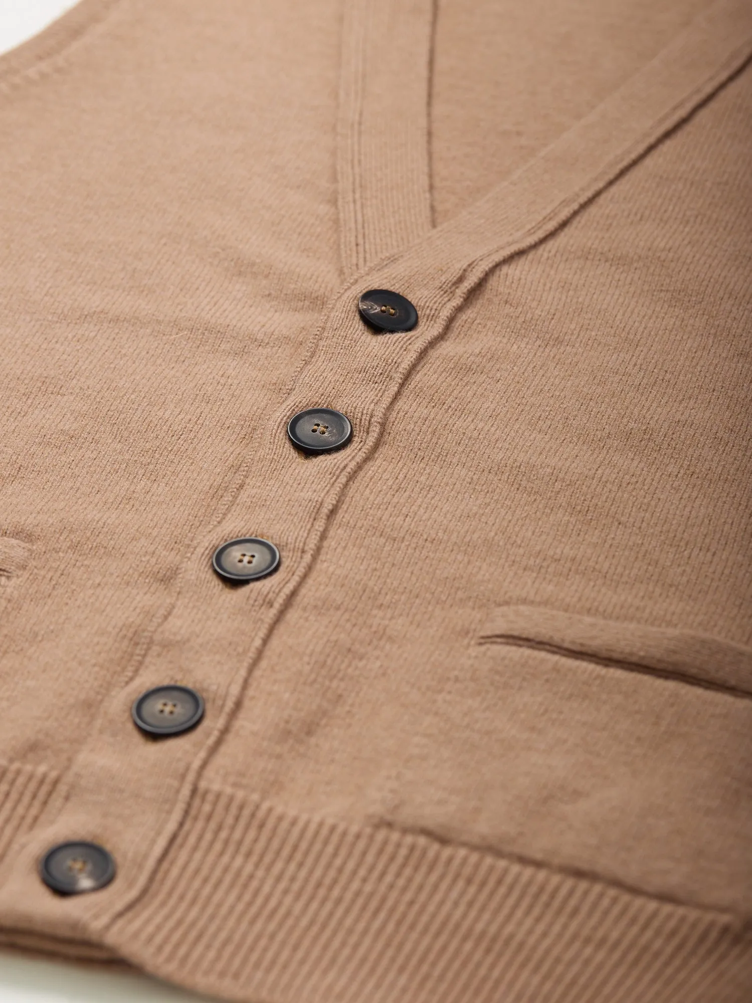 Lambswool Sleeveless Cardigan Camel
