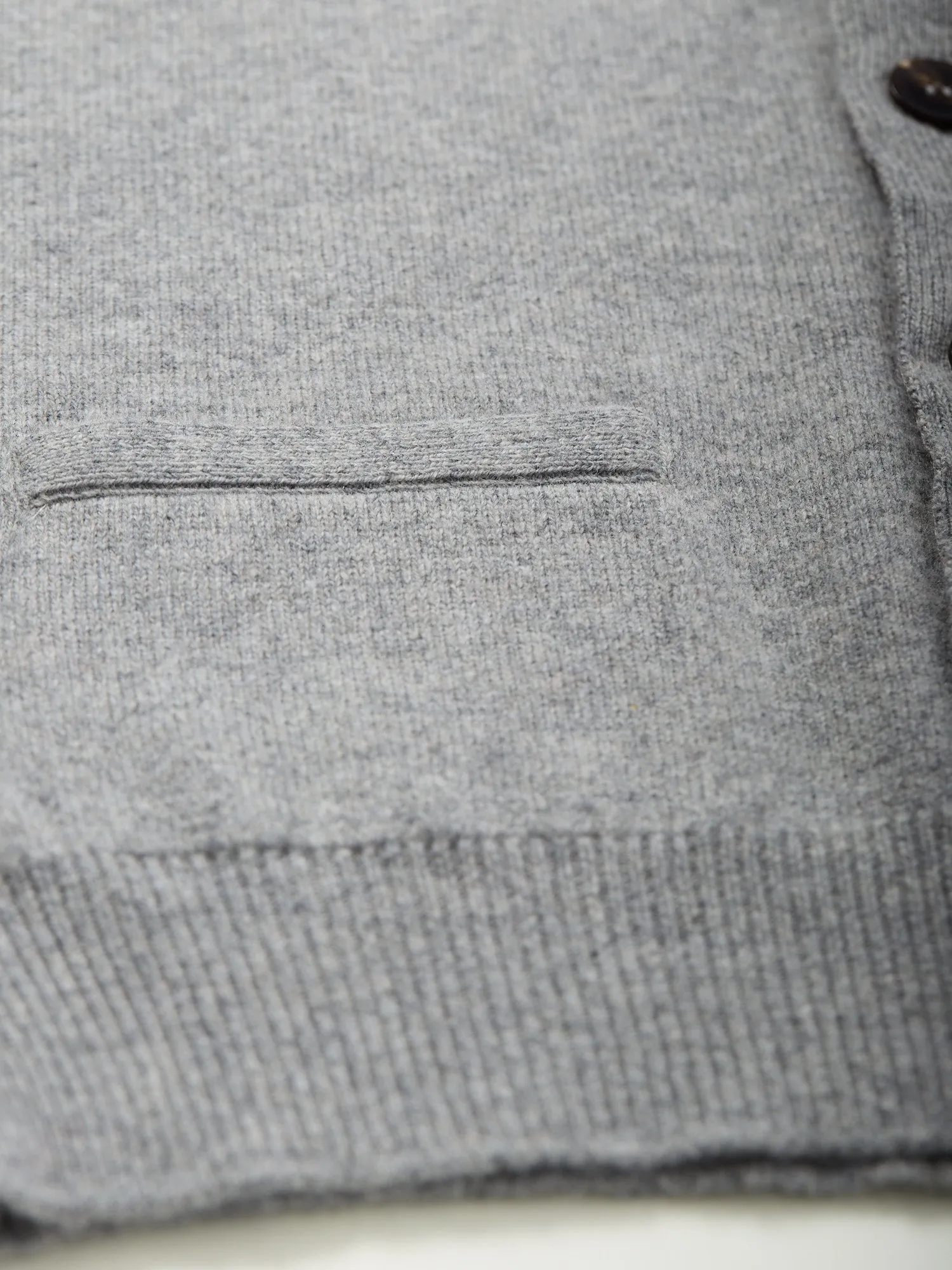 Lambswool Sleeveless Cardigan Flannel