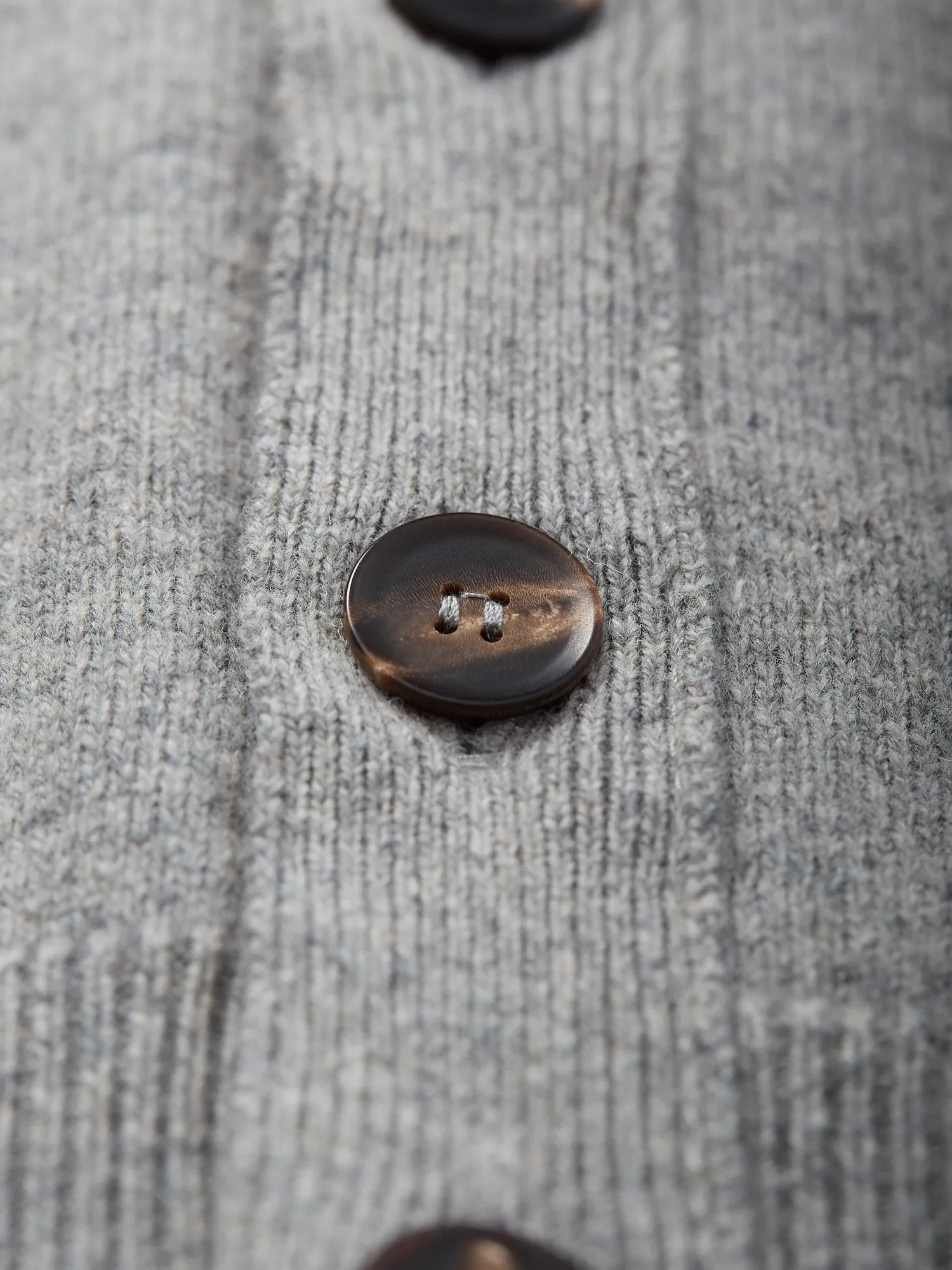 Lambswool Sleeveless Cardigan Flannel