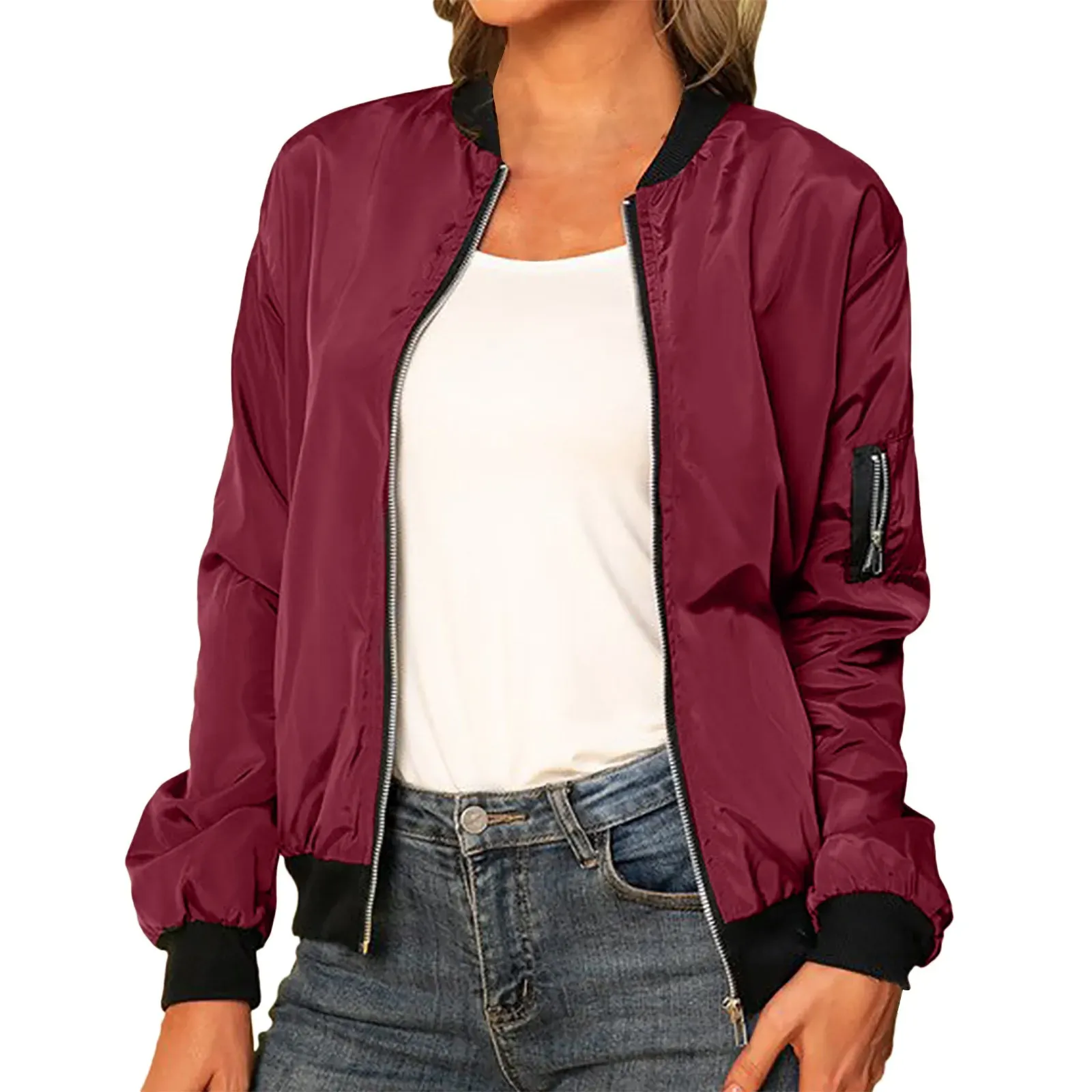 Lightweight bomber jacket with zip - Comfortable and versatile - Perfect for chilly days