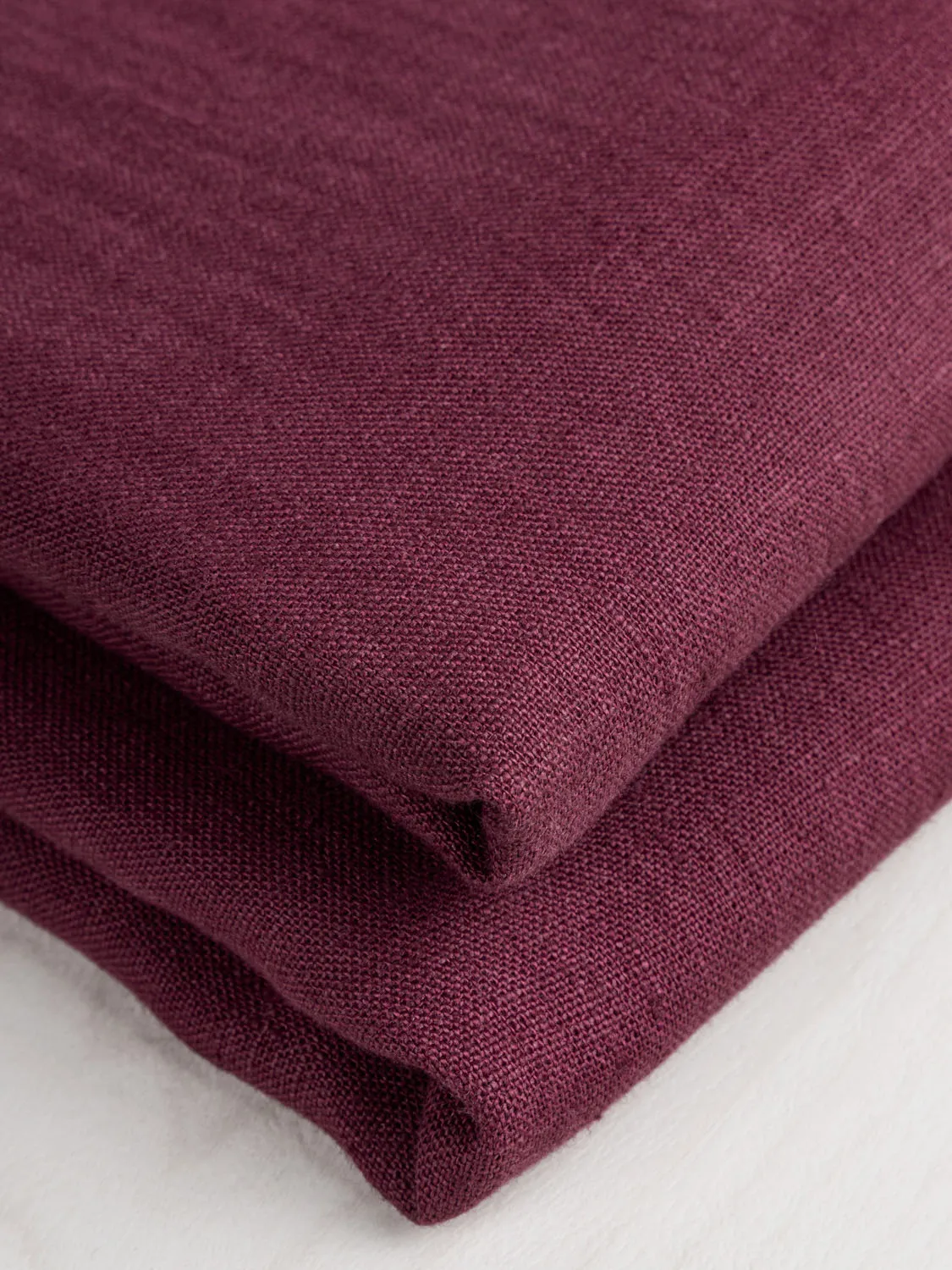 Midweight European Linen - Burgundy - Swatch