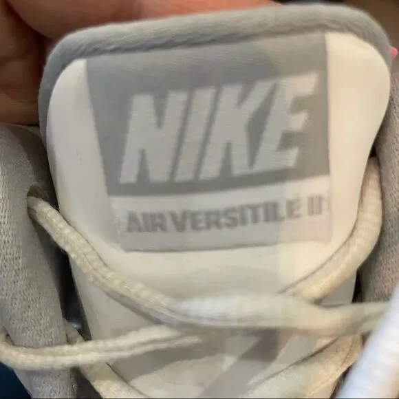 Nike Air Versatile 2 White Wolf Grey