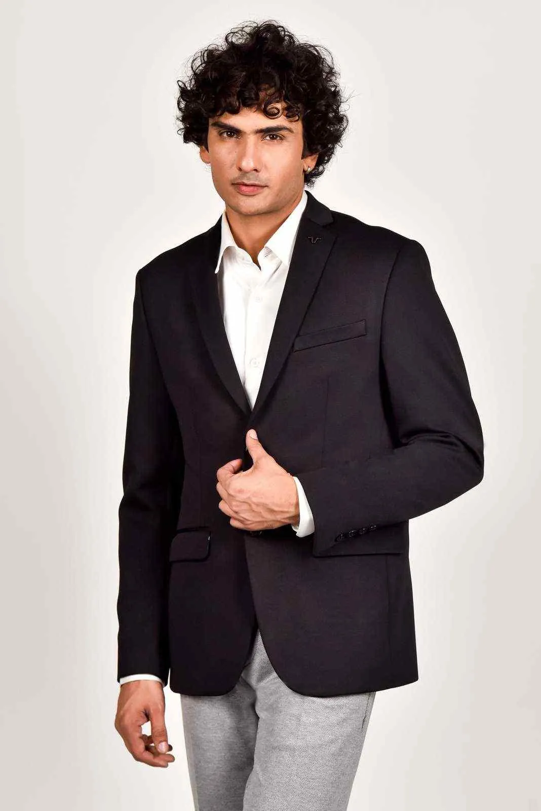 Plus Size of Black Knitted Premium Blazer