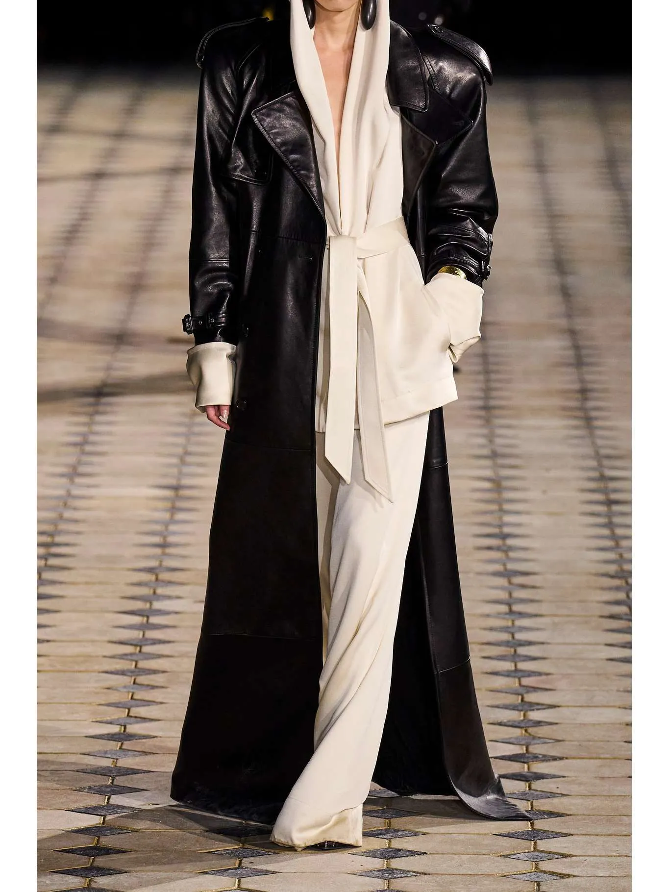 SAINT LAURENT
Satin-crepe wide-leg pants