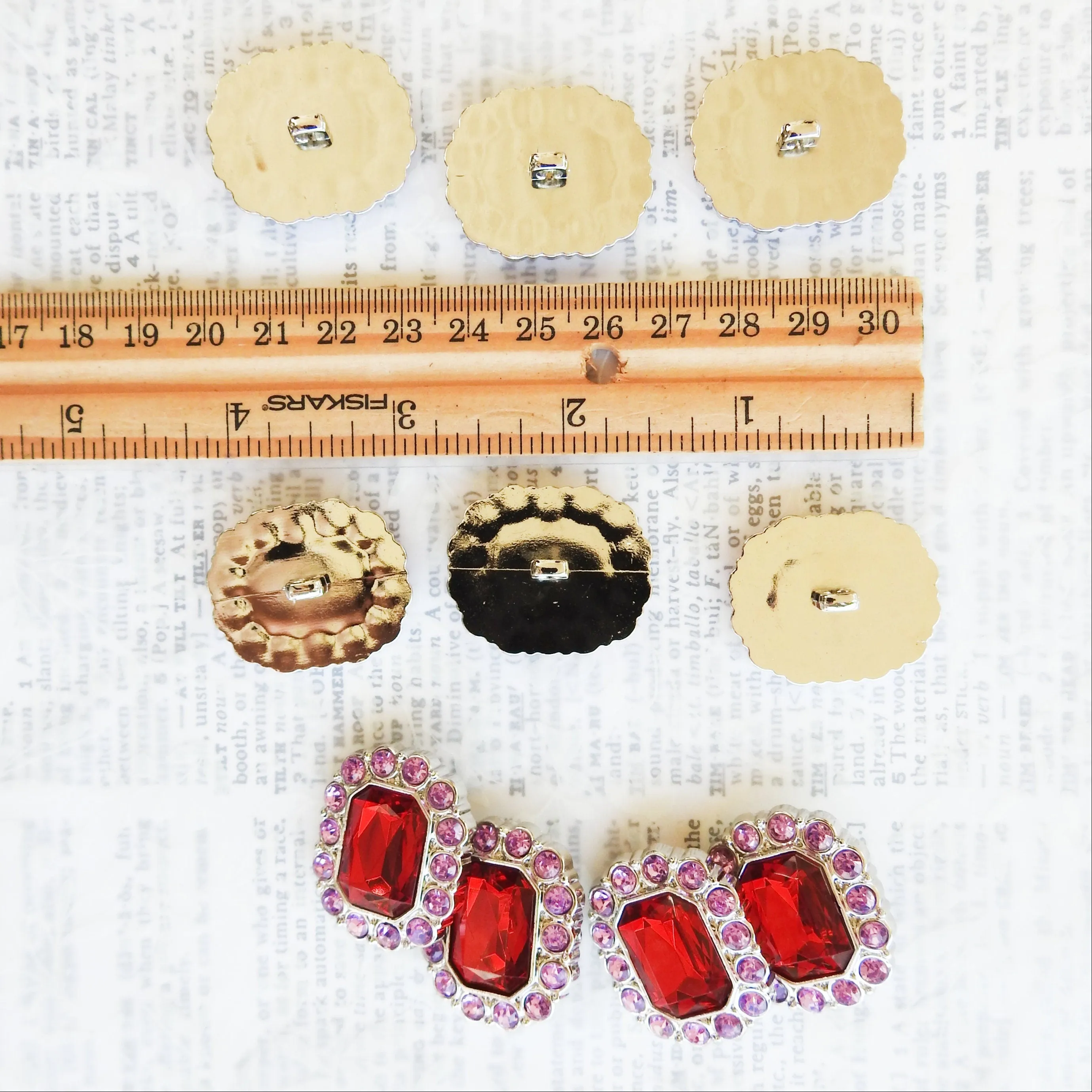 Set of 10 Large Red Rhinestone buttond (30mm)