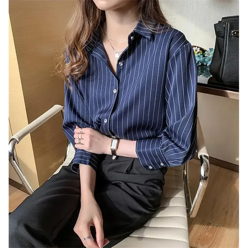 Striped Classic Long Sleeve Shirt for Effortless Office Style