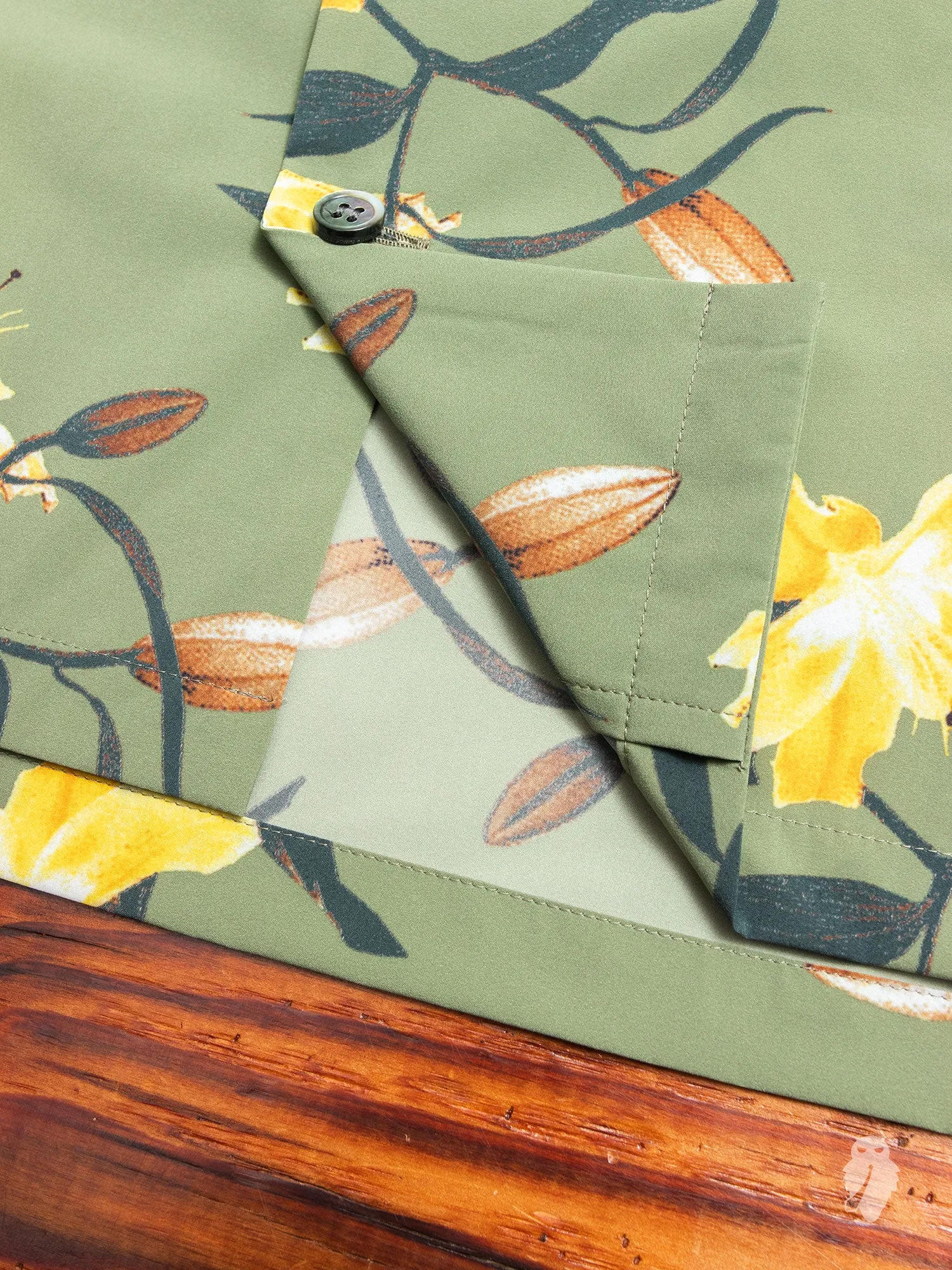Tailored Hawaiian Shirt in Yellow Flowers