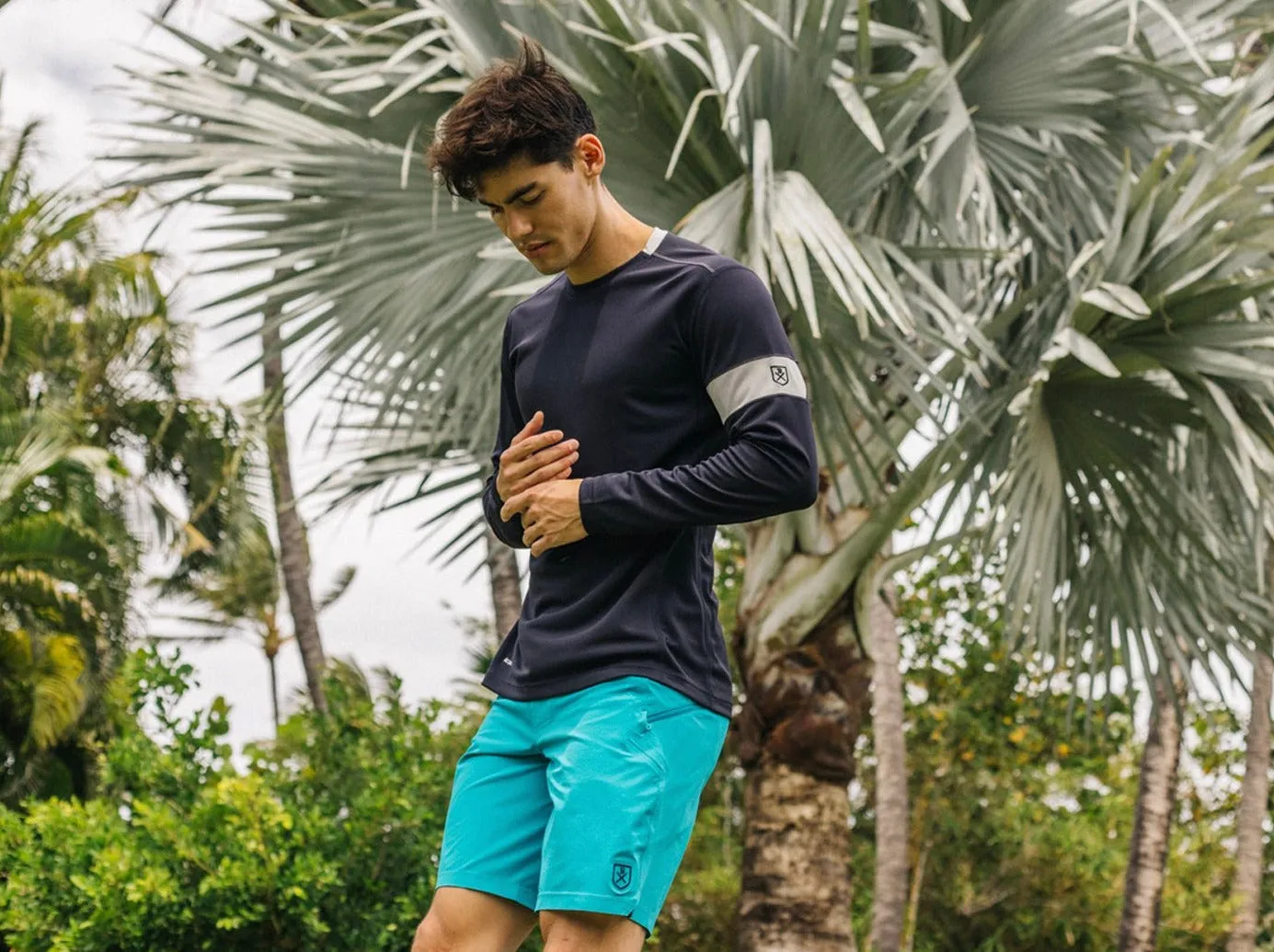 The Kanaha Hydrophobic Shirt for Men - Blue Atoll (Rich Navy)